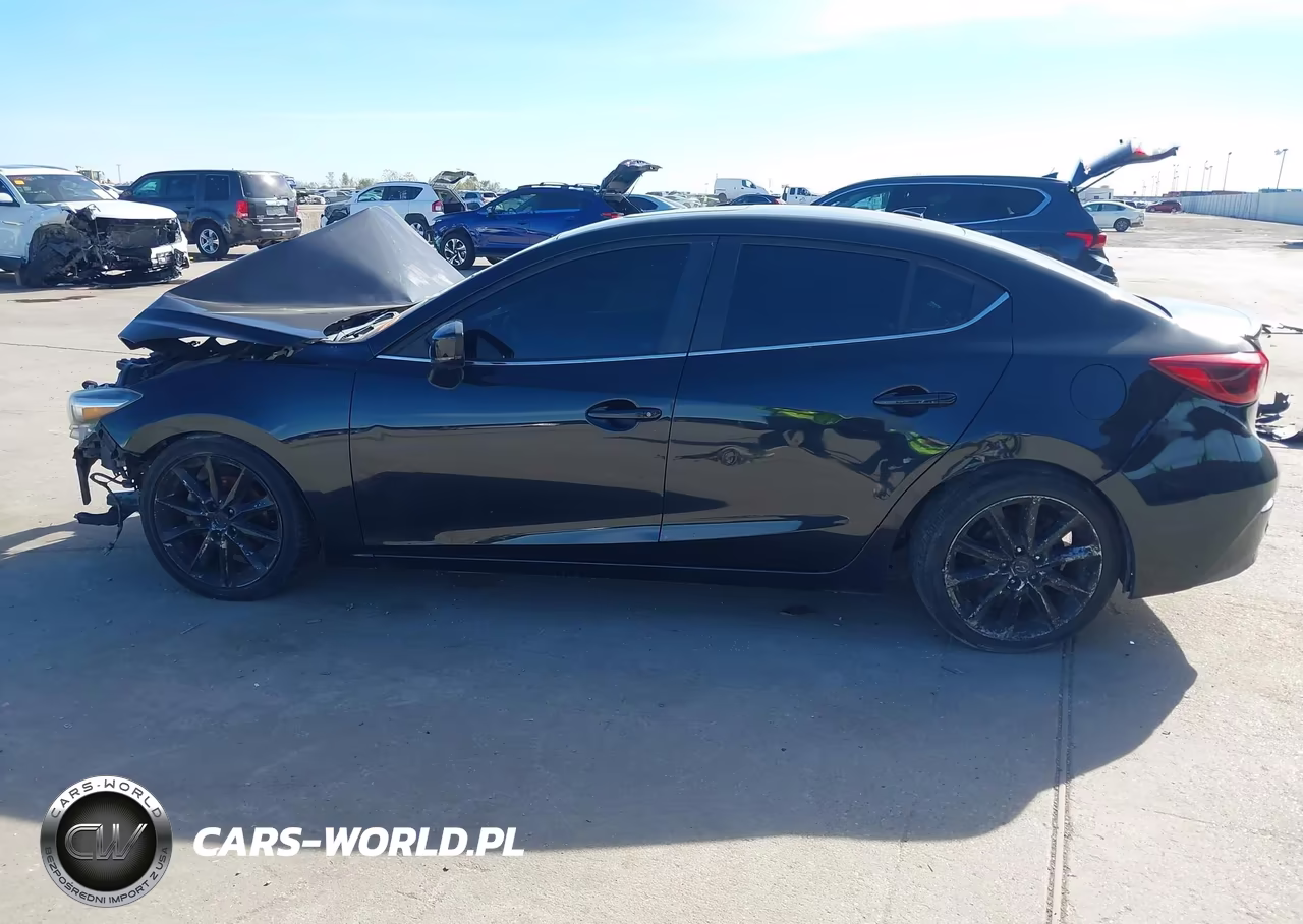 2018 Mazda Mazda3 Grand Touring VIN:3MZBN1W34JM185697 - 14