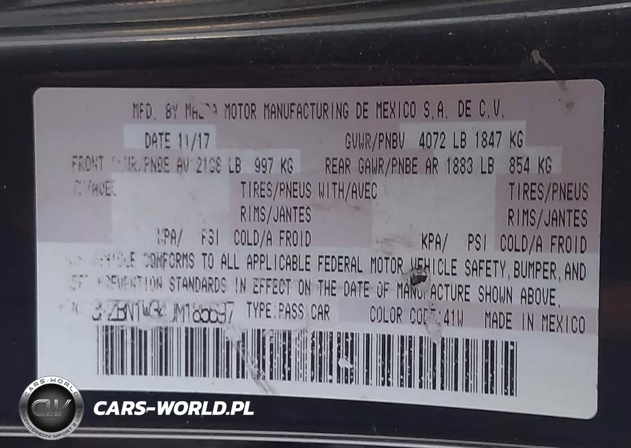 2018 Mazda Mazda3 Grand Touring VIN:3MZBN1W34JM185697 - 9