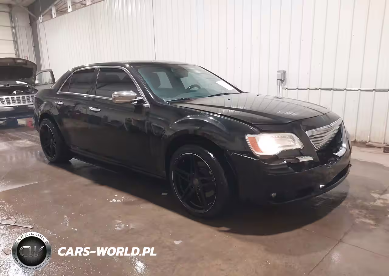 2013 Chrysler 300C Awd