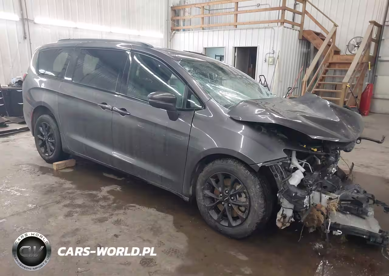 2021 Chrysler Pacifica Touring L Awd