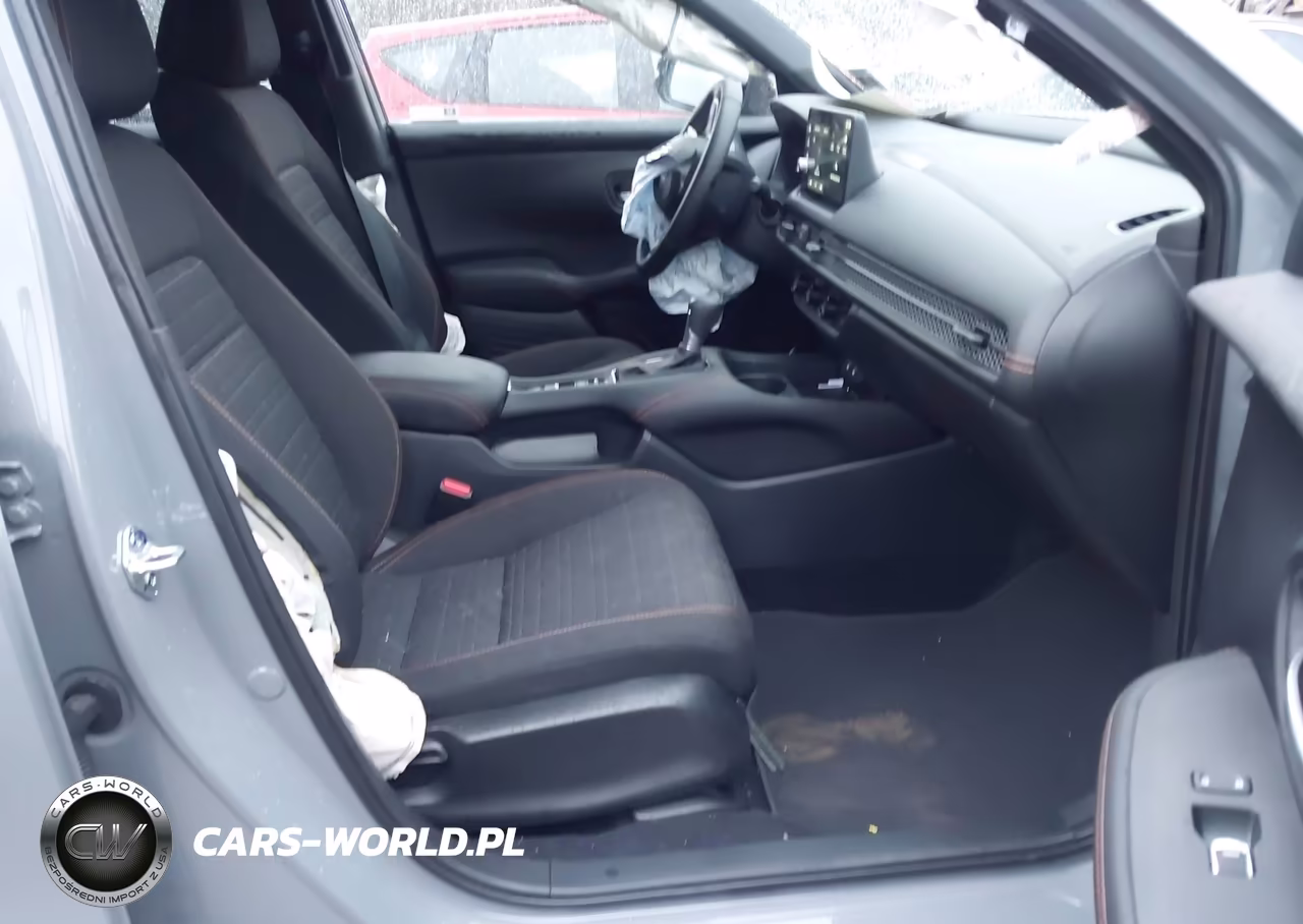 2026 Honda Hr-V Awd Sport VIN:3CZRZ2H53TM705878 - 5