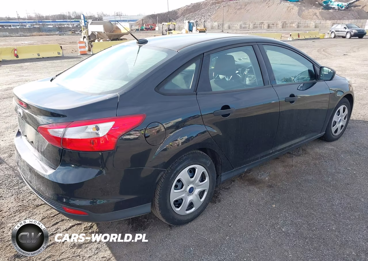 2013 Ford Focus S VIN:1FADP3E21DL180026 - 4