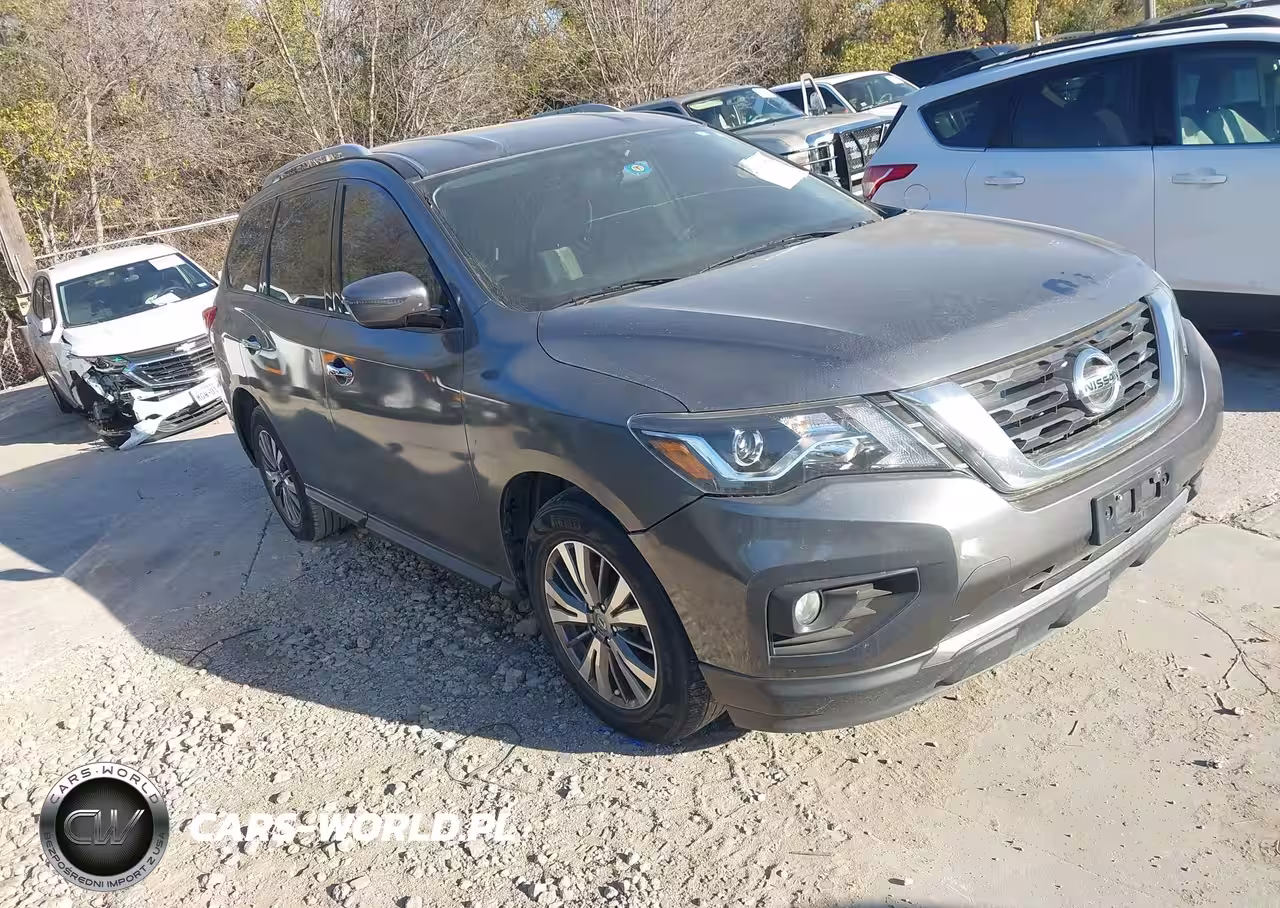 2019 Nissan Pathfinder Sv