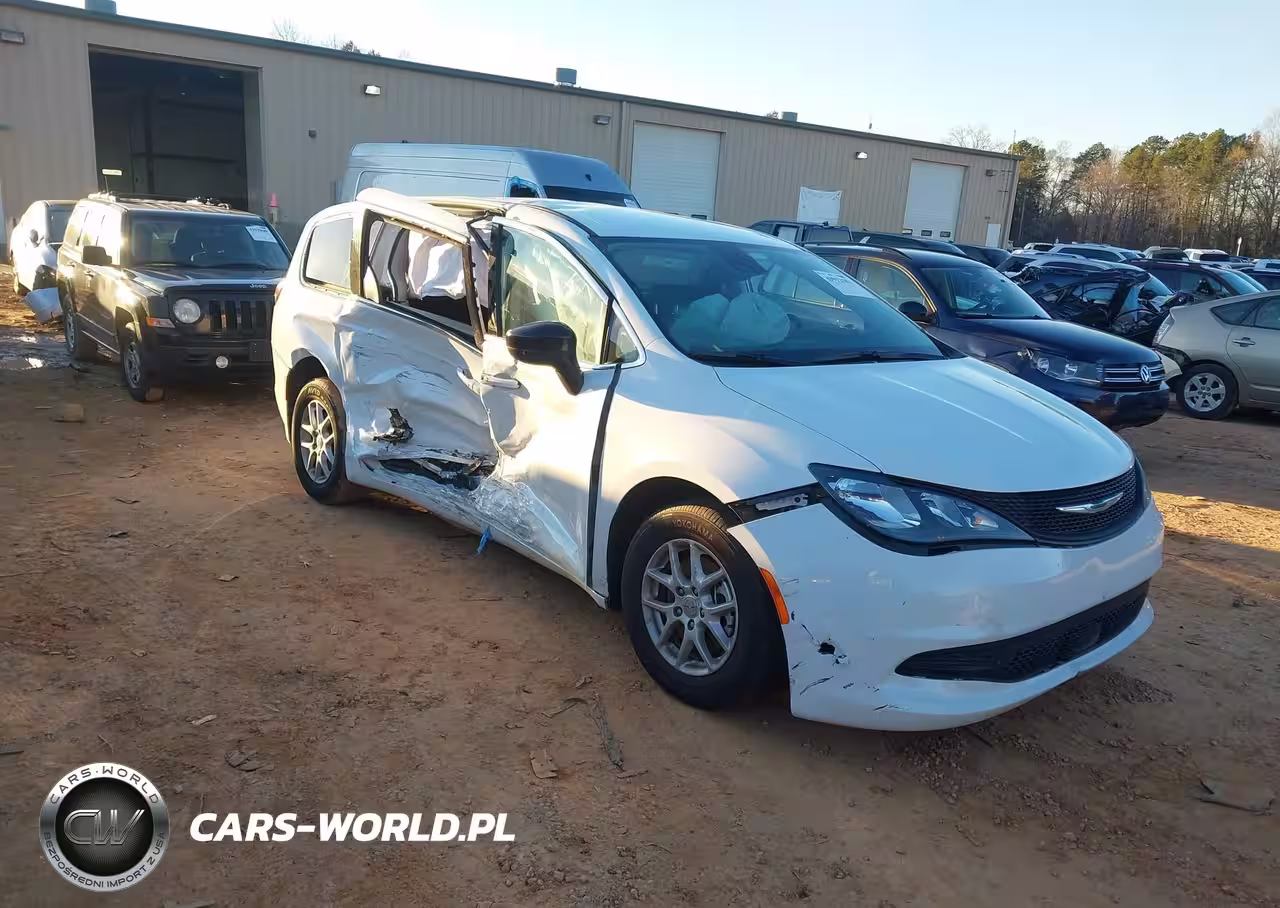 2024 Chrysler Voyager Lx