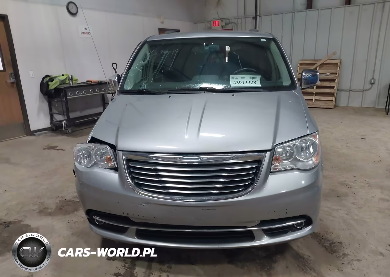 2015 Chrysler Town & Country Touring-L VIN:2C4RC1CG6FR601103 - 12