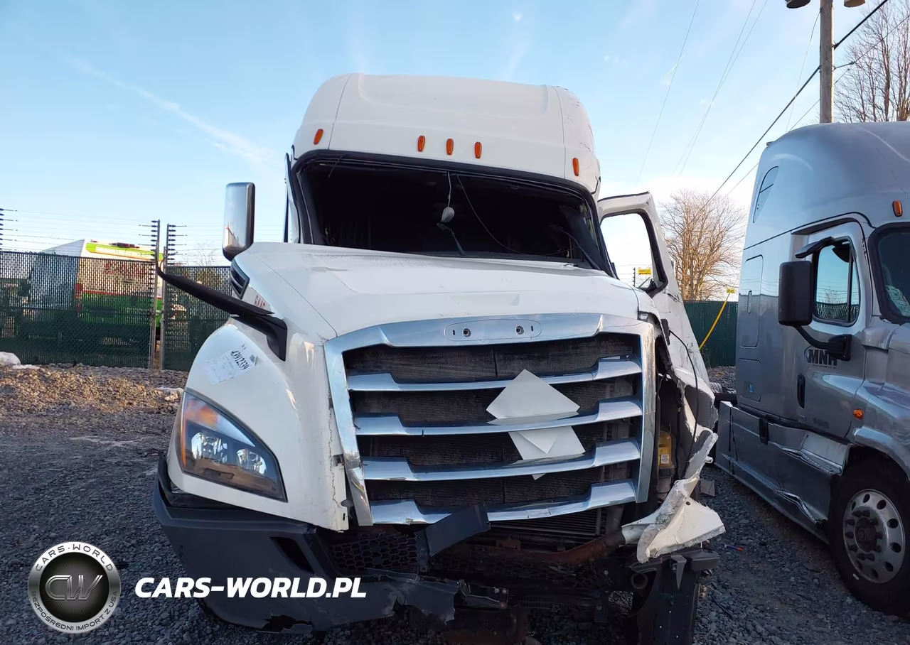 2019 Freightliner New Cascadia 126 VIN:3AKJHHDR3KSKJ5004 - 11