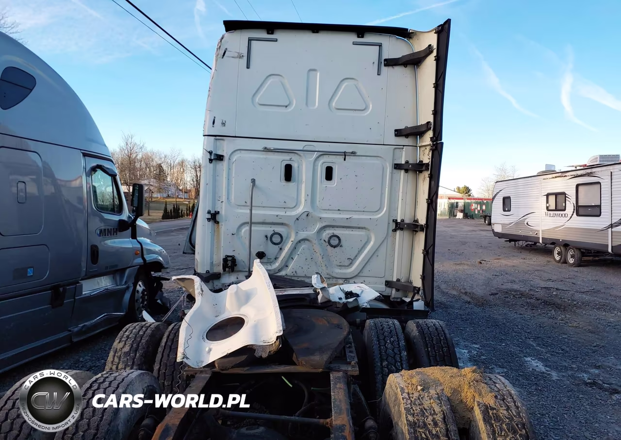 2019 Freightliner New Cascadia 126 VIN:3AKJHHDR3KSKJ5004 - 14