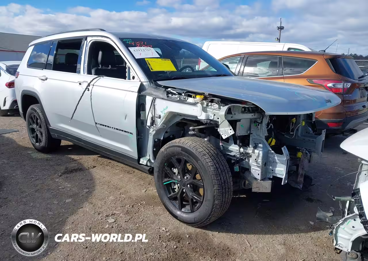 2025 Jeep Grand Cherokee L Altitude X 4X4