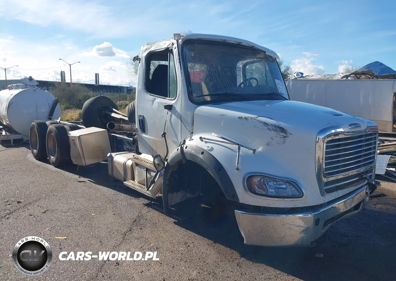 2021 Freightliner M2 112