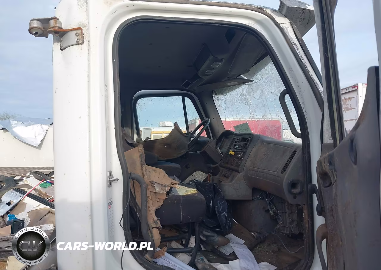 2021 Freightliner M2 112 VIN:1FVHC5FE7MHMK7312 - 5