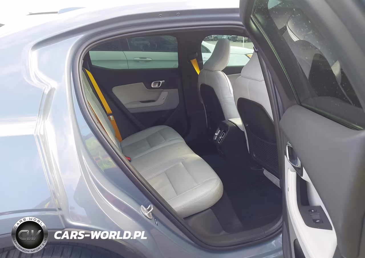 2024 Polestar 2 Long Range Dual Motor Performance Plus VIN:YSMFG3KA1RL228991 - 8