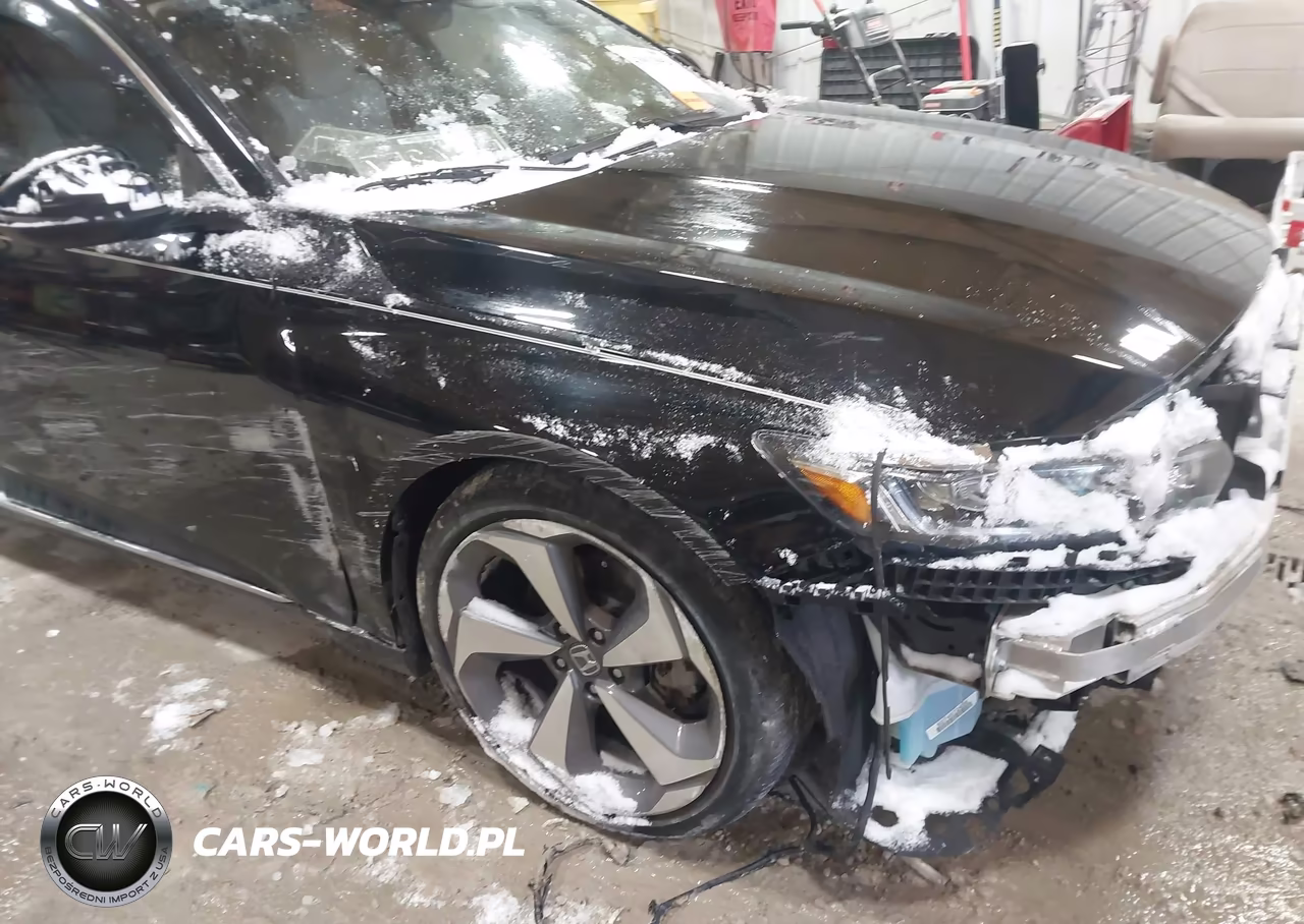2018 Honda Accord Touring 2.0T VIN:1HGCV2F99JA004478 - 17