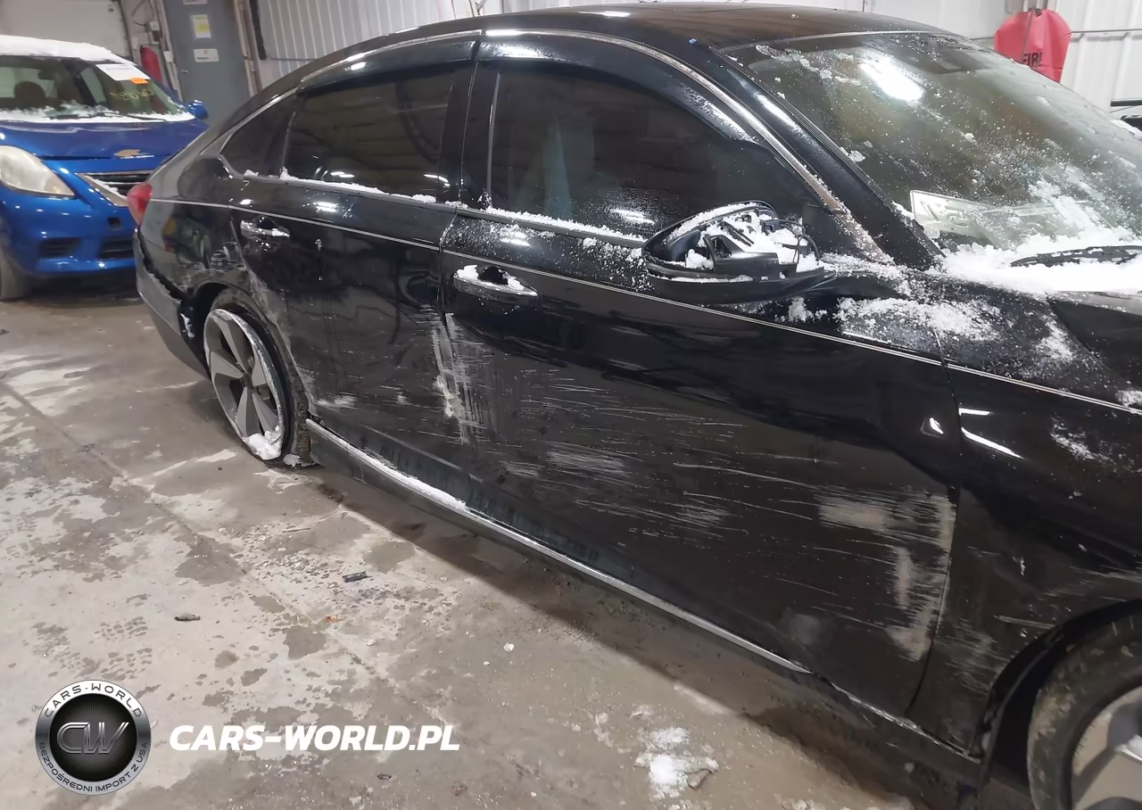 2018 Honda Accord Touring 2.0T VIN:1HGCV2F99JA004478 - 18