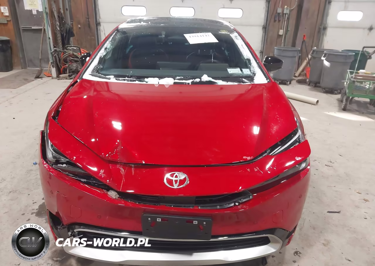 2025 Toyota Prius Plug-In Hybrid Xse Premium VIN:JTDACACU2S3051579 - 12