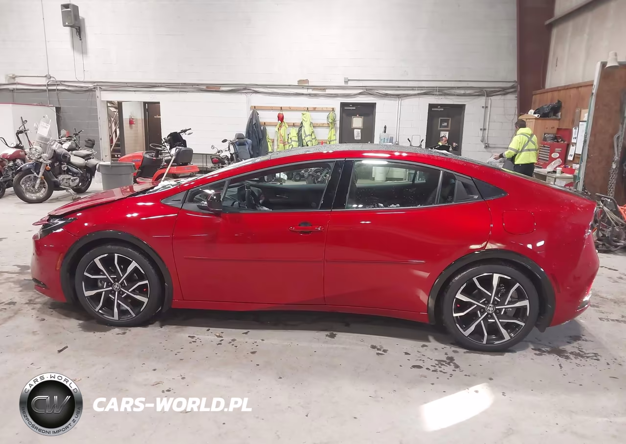 2025 Toyota Prius Plug-In Hybrid Xse Premium VIN:JTDACACU2S3051579 - 14