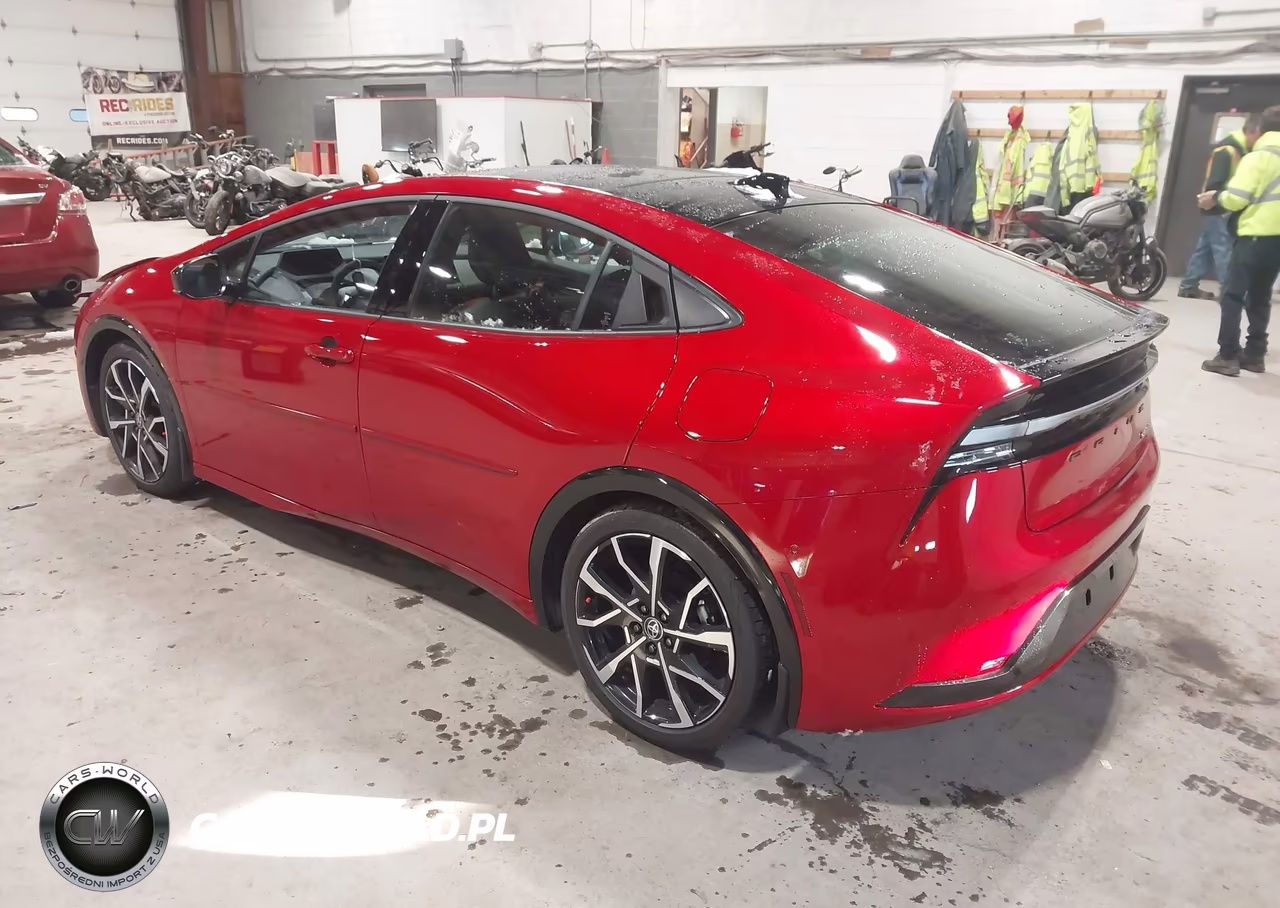 2025 Toyota Prius Plug-In Hybrid Xse Premium VIN:JTDACACU2S3051579 - 3