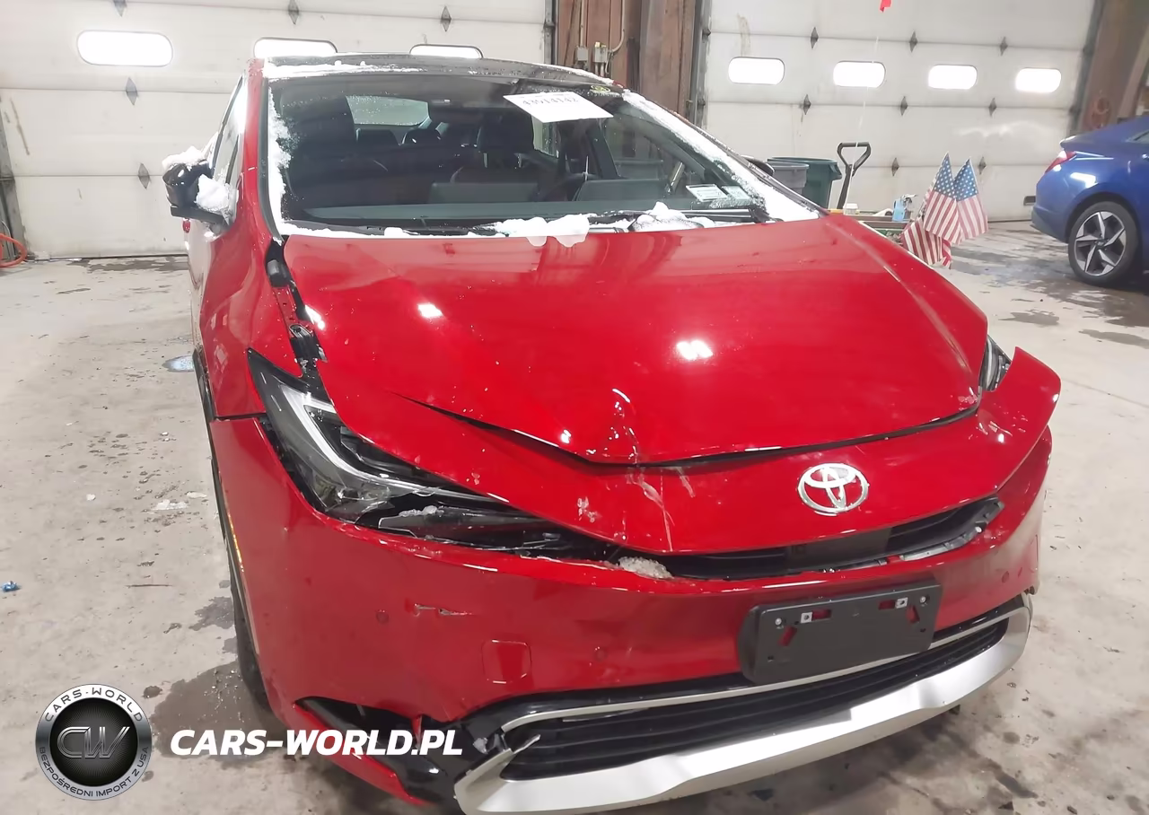 2025 Toyota Prius Plug-In Hybrid Xse Premium VIN:JTDACACU2S3051579 - 6