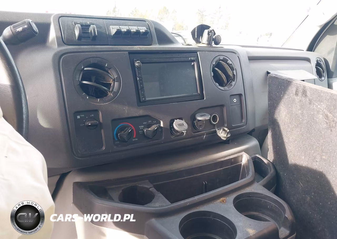 2013 Ford E-350 Cutaway VIN:1FDWE3FL1DDA84788 - 13