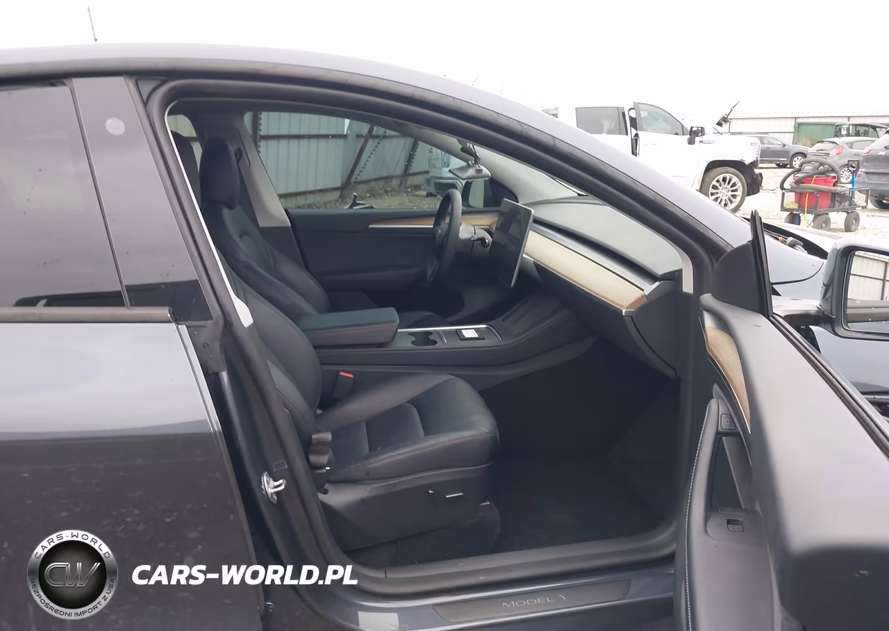 2023 Tesla Model Y Performance Dual Motor All-Wheel Drive VIN:7SAYGDEF6PF766073 - 5