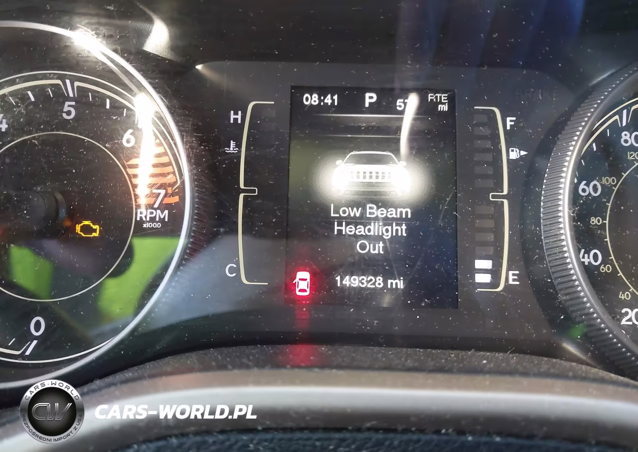 2016 Jeep Cherokee Latitude VIN:1C4PJMCB8GW311098 - 15