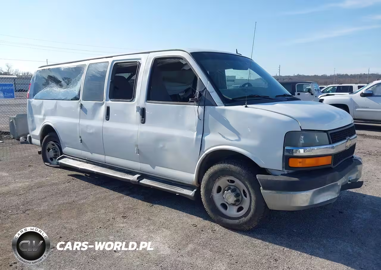 2015 Chevrolet Express 3500 Lt