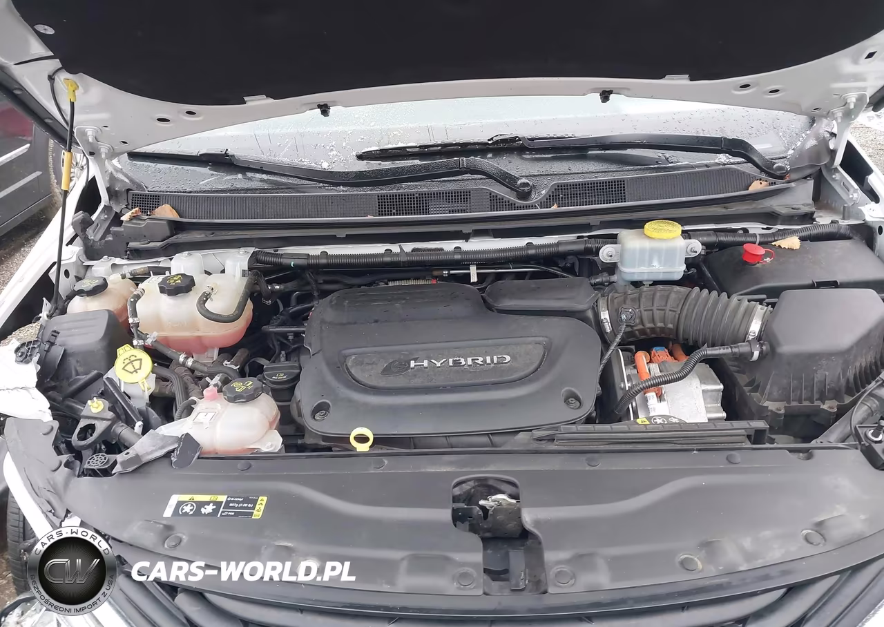 2019 Chrysler Pacifica Hybrid Touring L VIN:2C4RC1L76KR508995 - 10