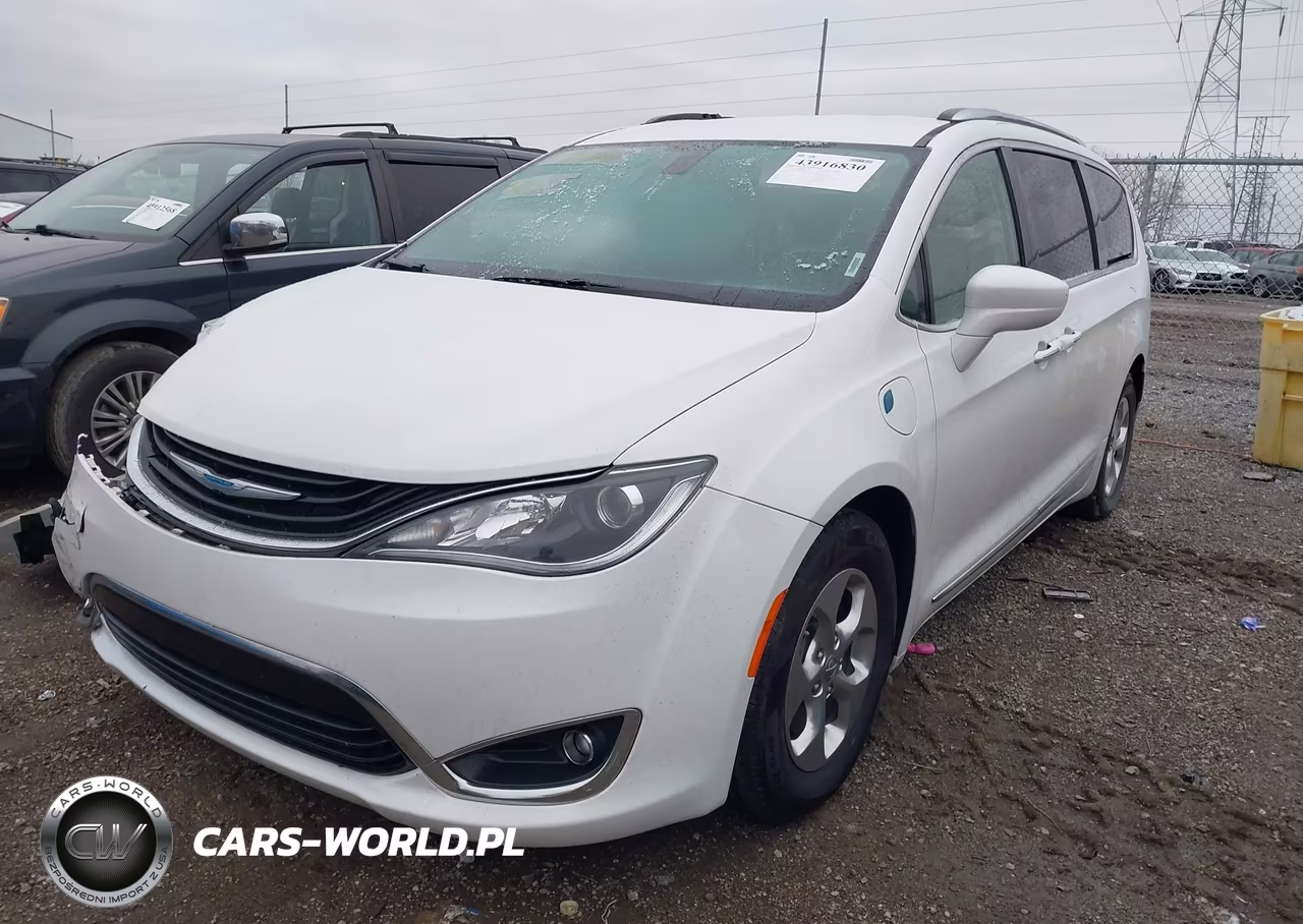 2019 Chrysler Pacifica Hybrid Touring L VIN:2C4RC1L76KR508995 - 2