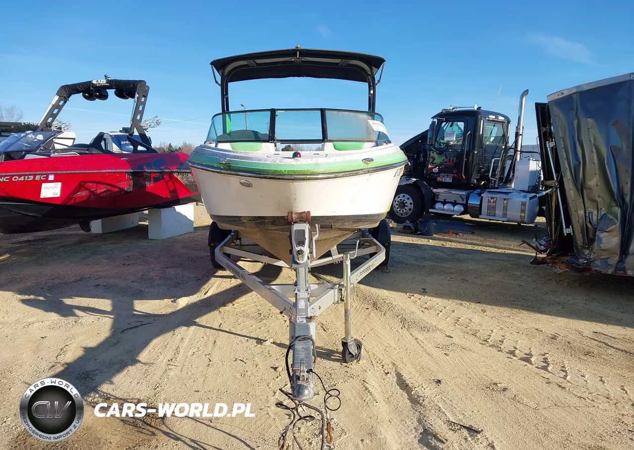 2015 Chaparral Boat & Boat Trailer VIN:FGBU0346E515 - 6