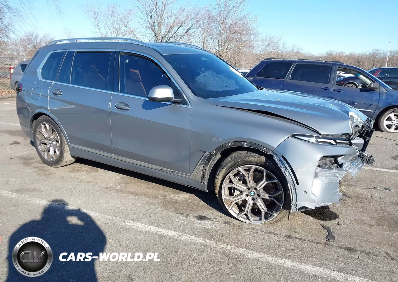 2023 BMW X7 xDrive40I – zdjęcie 1 z 16