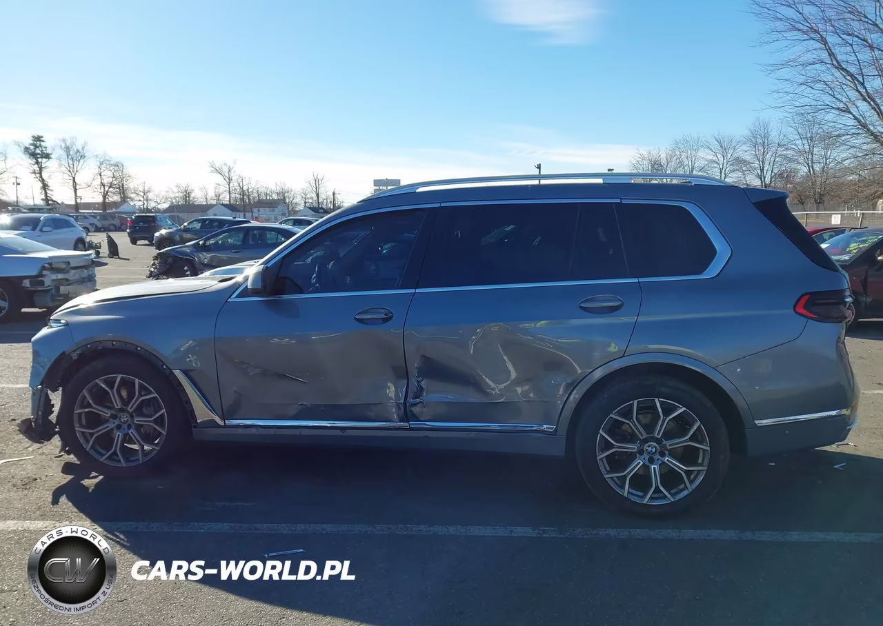2023 BMW X7 xDrive40I VIN:5UX23EM0XP9P00328 - 14