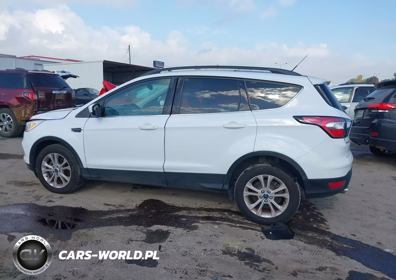 2018 Ford Escape Se VIN:1FMCU0GD9JUD23317 - 14