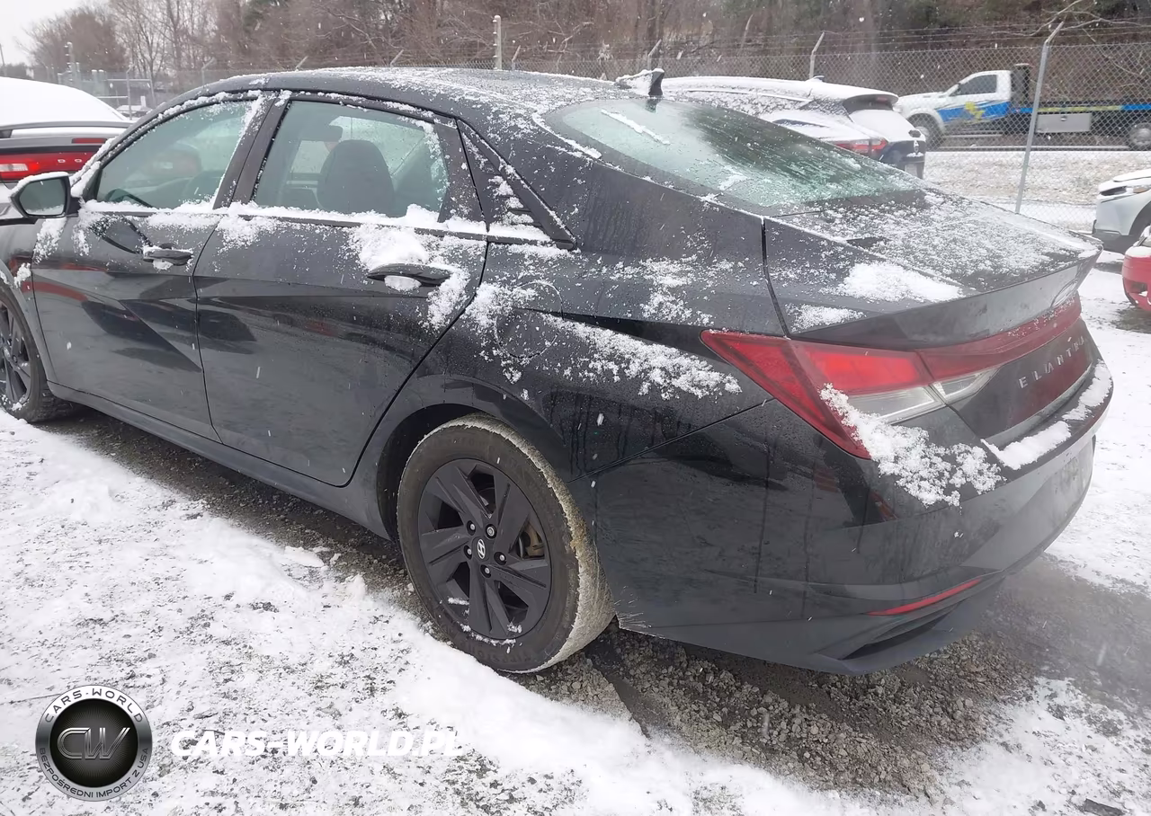 2022 Hyundai Elantra Sel VIN:5NPLM4AG9NH054170 - 3