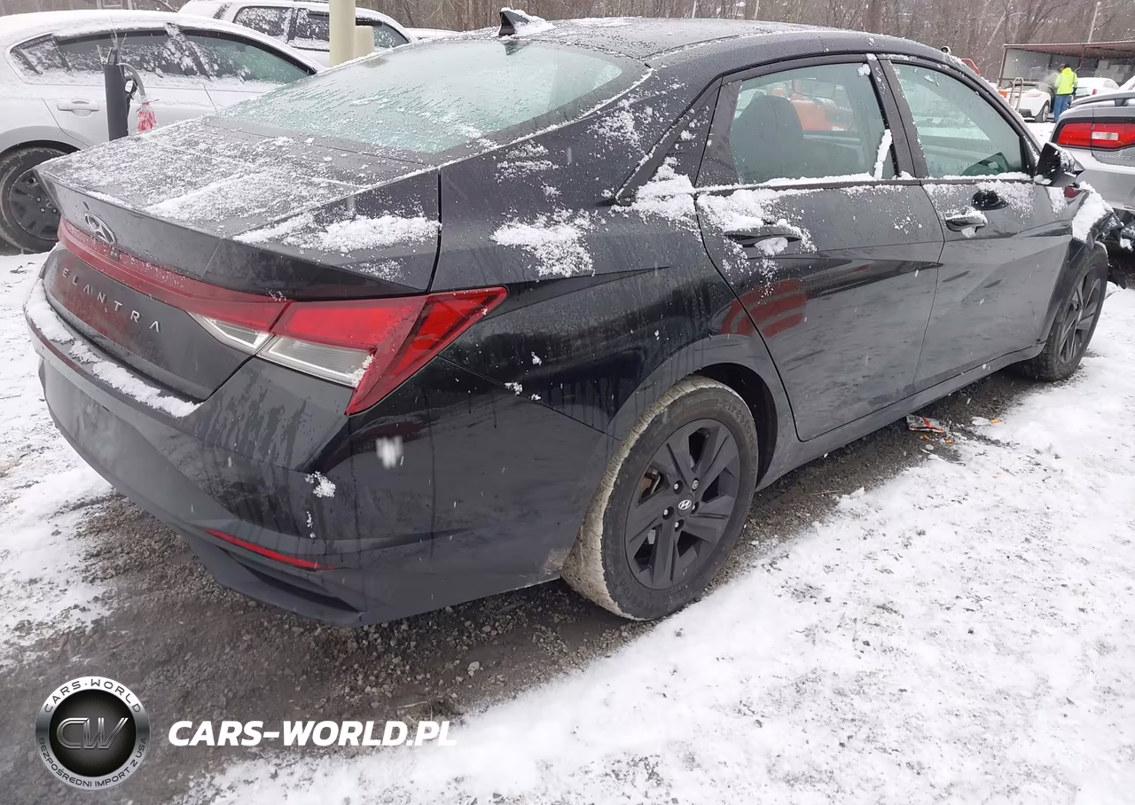 2022 Hyundai Elantra Sel VIN:5NPLM4AG9NH054170 - 4