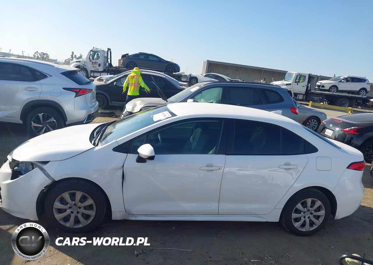 2024 Toyota Corolla Hybrid Le VIN:JTDBCMFE5R3052679 - 14