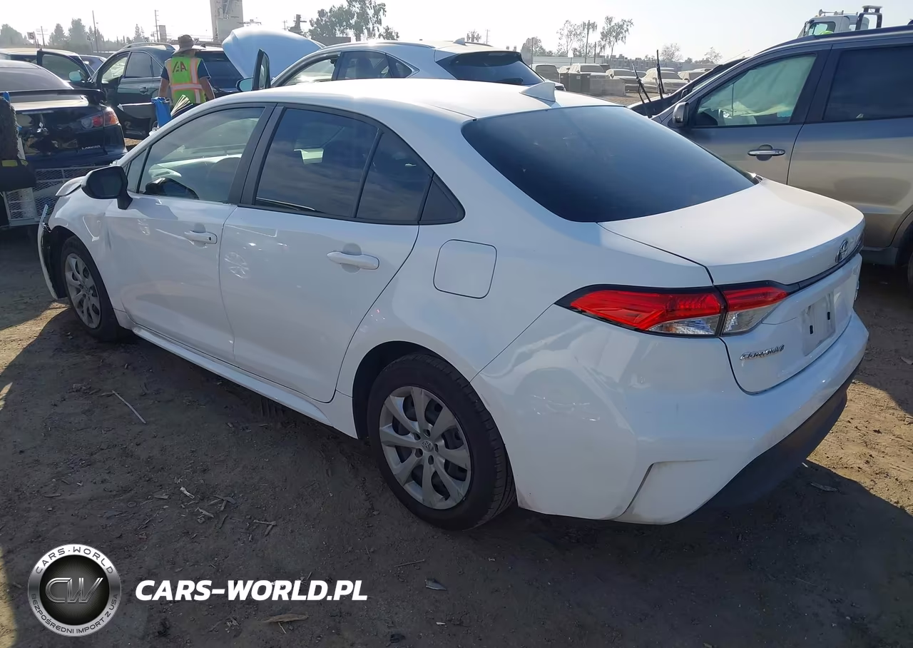 2024 Toyota Corolla Hybrid Le VIN:JTDBCMFE5R3052679 - 3