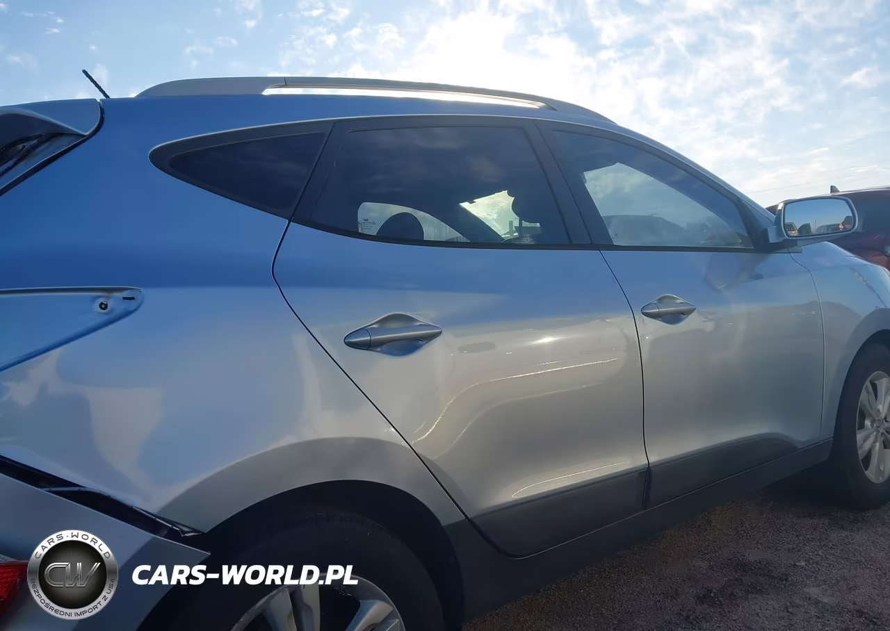 2011 Hyundai Tucson Gls VIN:KM8JU3AC5BU198861 - 12