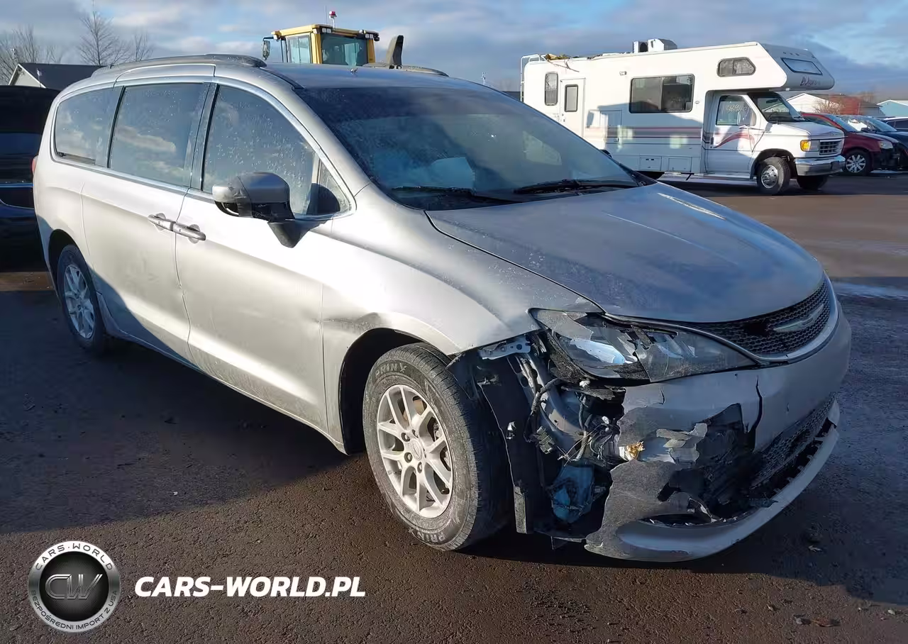 2021 Chrysler Voyager Lxi