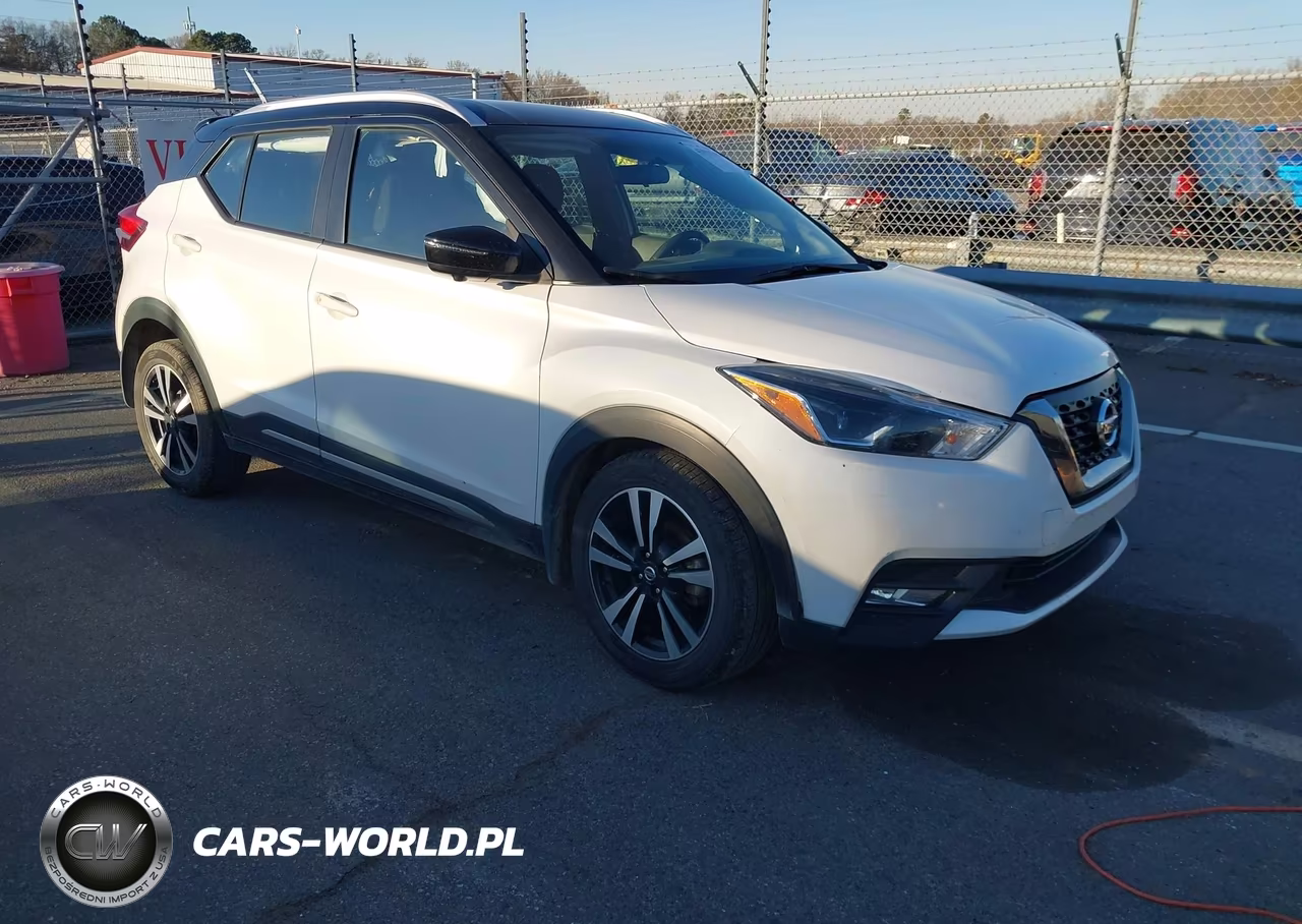 2018 Nissan Kicks Sr