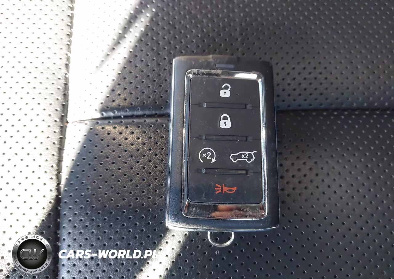 2023 Jeep Grand Cherokee Summit 4X4 VIN:1C4RJHEG1P8848442 - 11