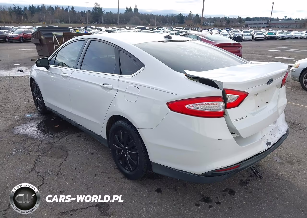 2013 Ford Fusion S VIN:3FA6P0G74DR345441 - 3