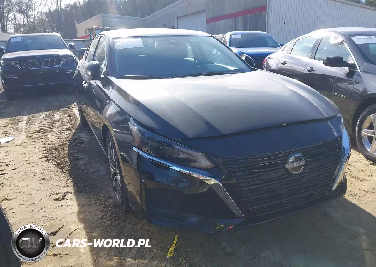 2024 Nissan Altima Sv Fwd