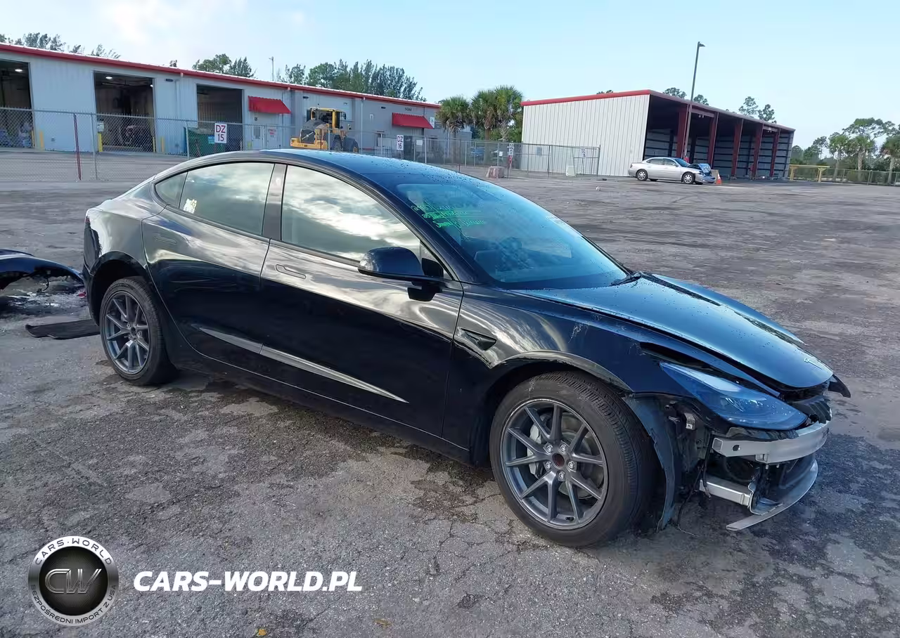 2023 Tesla Model 3 Rear-Wheel Drive