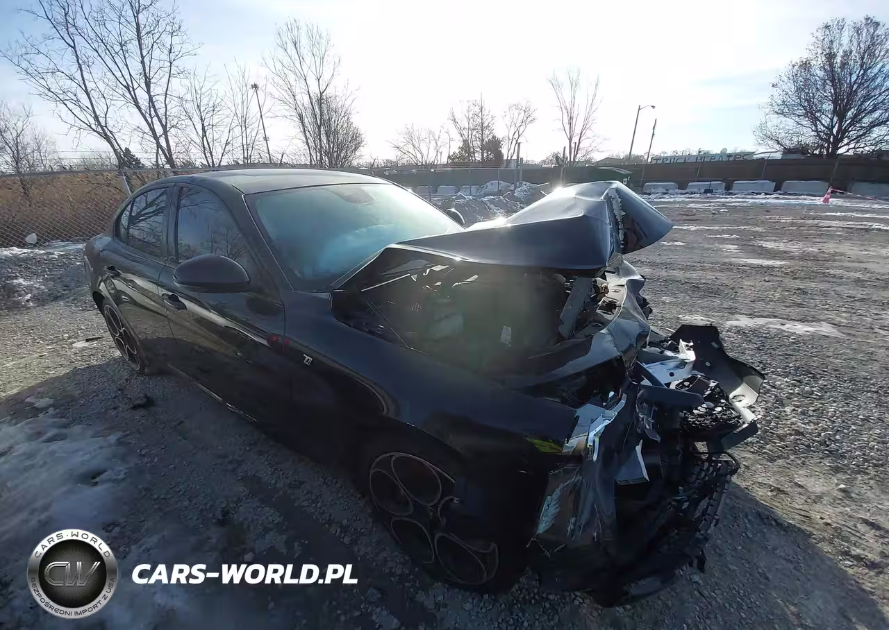 2022 Alfa Romeo Giulia Ti Awd