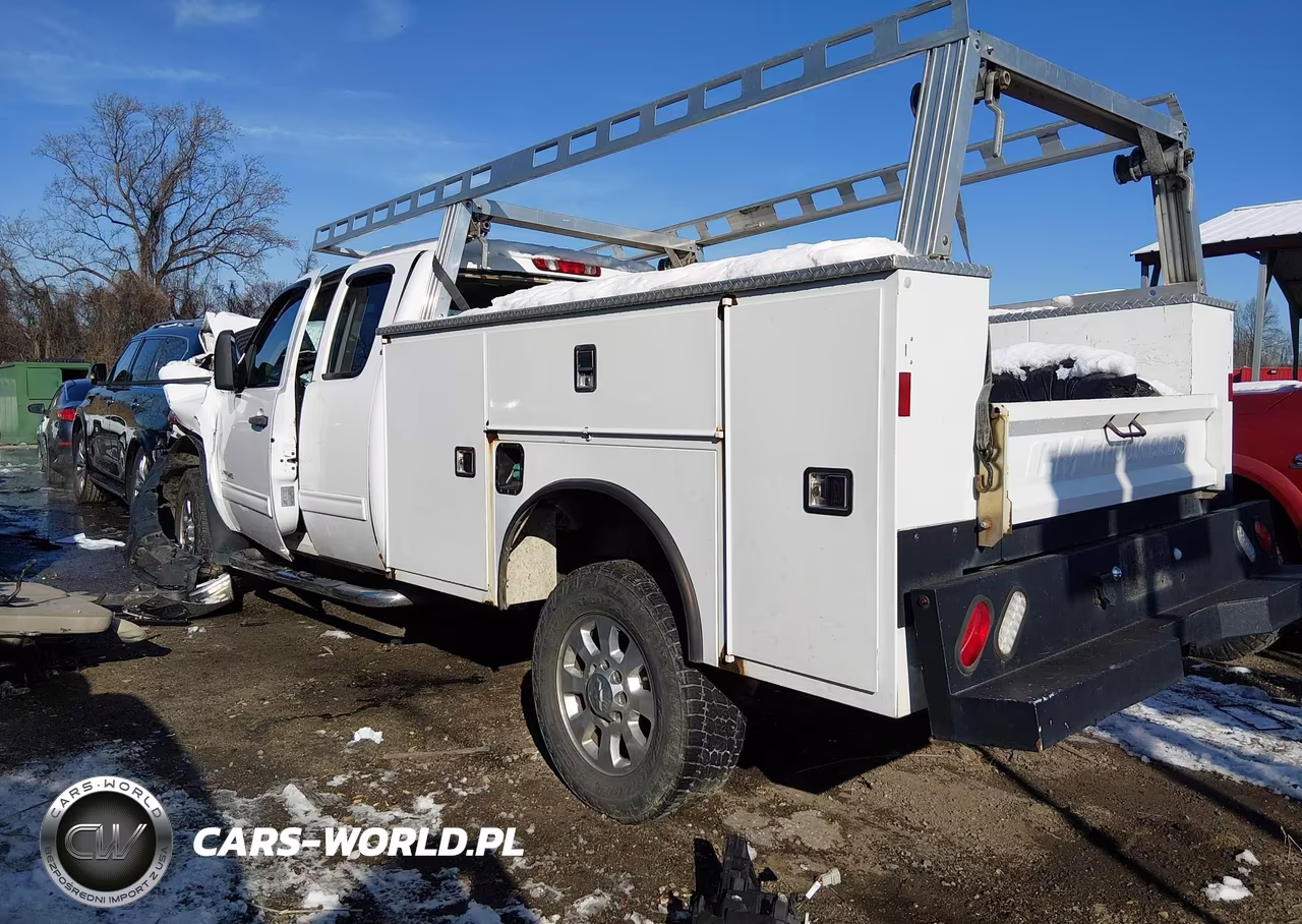 2009 Chevrolet Silverado 2500Hd Lt VIN:1GCHK59679E165044 - 3