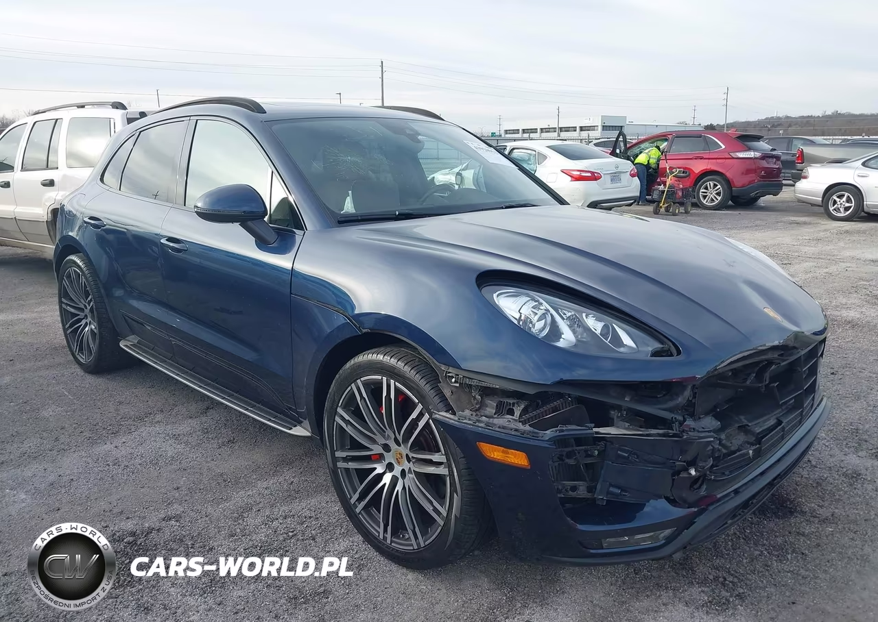 2016 Porsche Macan Turbo