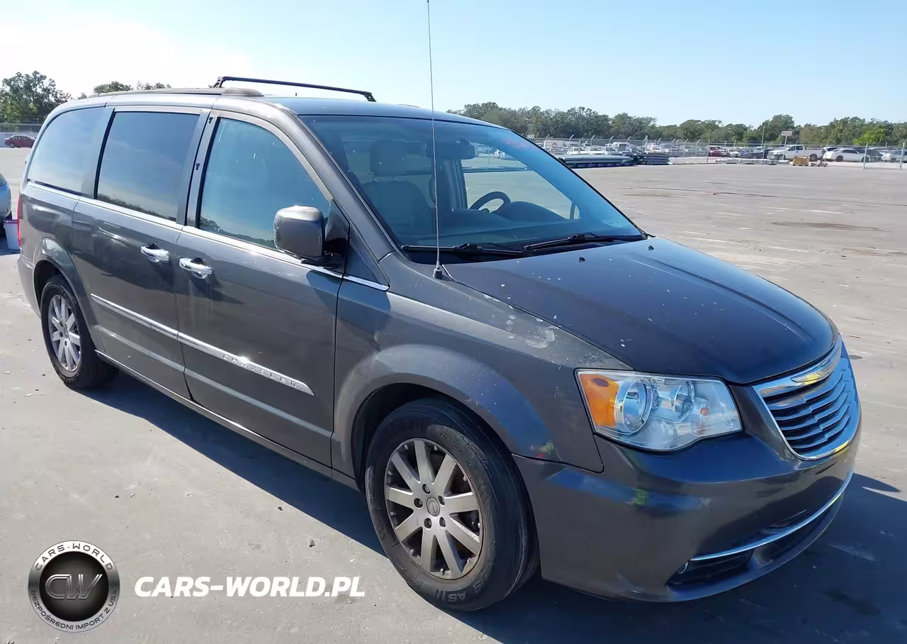 2016 Chrysler Town & Country Touring