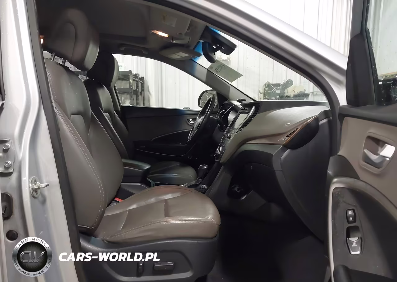 2017 Hyundai Santa Fe Se Ultimate VIN:KM8SRDHF3HU183408 - 5