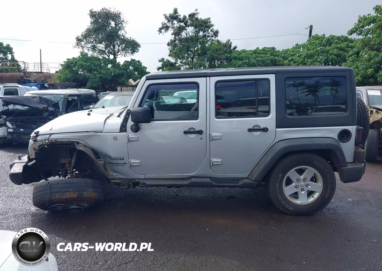 2011 Jeep Wrangler Unlimited Sport VIN:1J4BA3H14BL597735 - 14