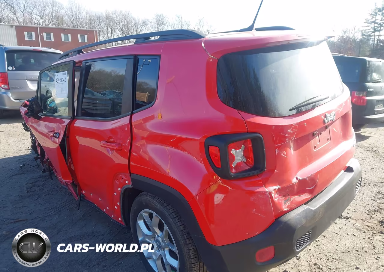 2017 Jeep Renegade Latitude 4X4 VIN:ZACCJBBB4HPF37125 - 3