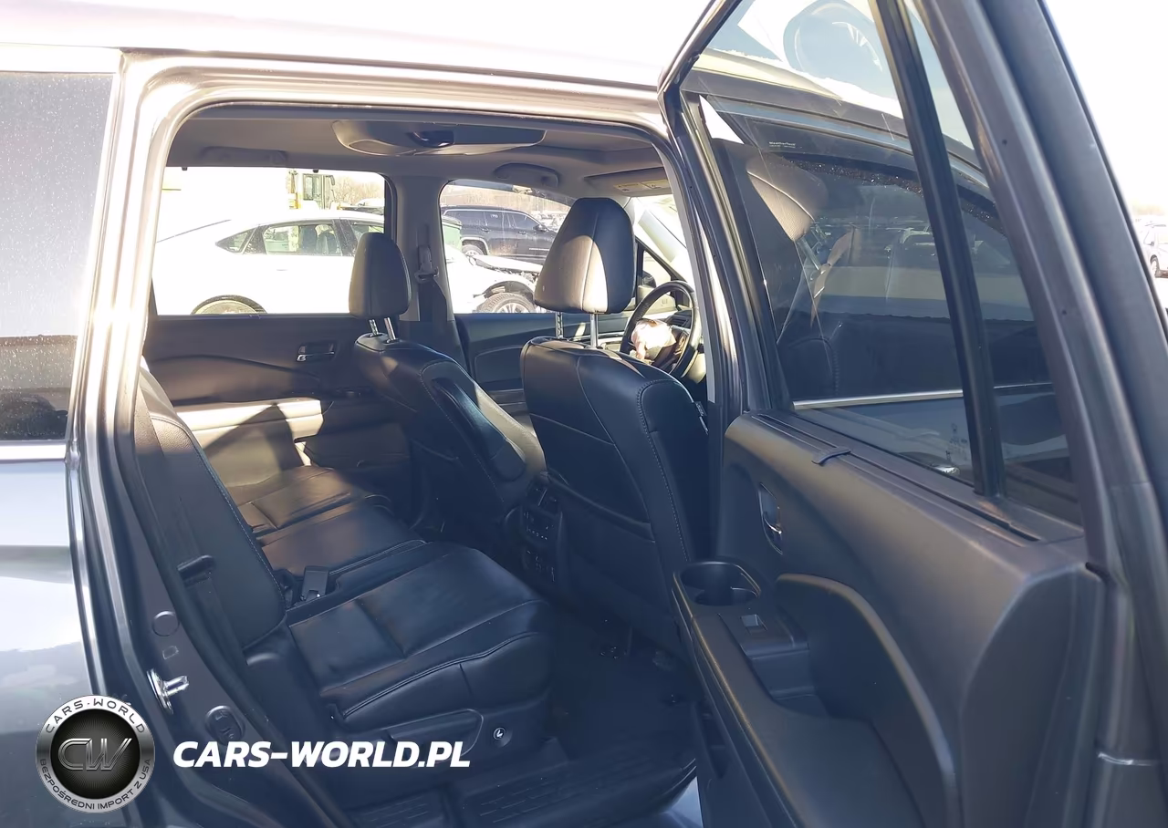 2019 Honda Pilot Touring VIN:5FNYF6H9XKB018470 - 8